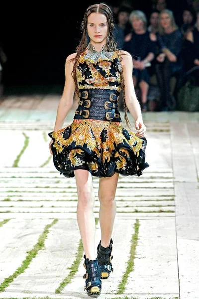 Look 6